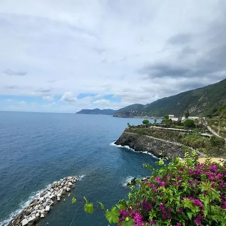 Dependance Del Borgo Cinque Terre Apartment San Benedetto (Liguria)